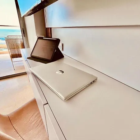 Apartment Beachfront - Pool - Jacuzzi - Wi-fi *