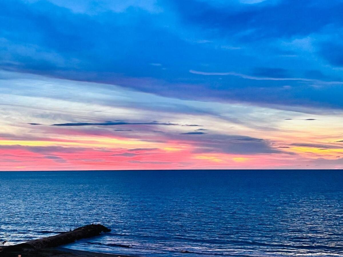 Beachfront - Pool - Jacuzzi - Wi-fi *