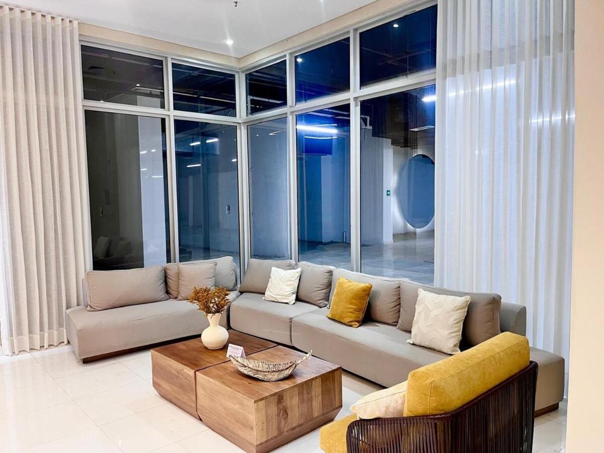 Beachfront - Pool - Jacuzzi - Wi-fi *