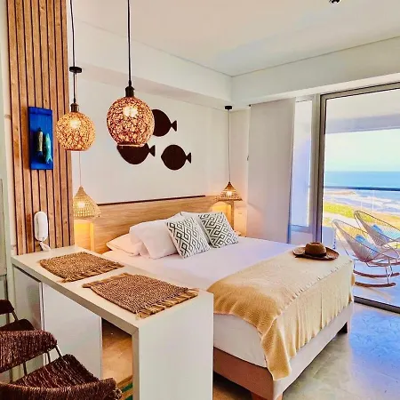 Beachfront - Pool - Jacuzzi - Wi-fi